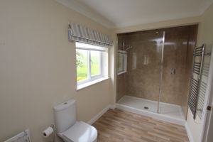 Family shower room- click for photo gallery